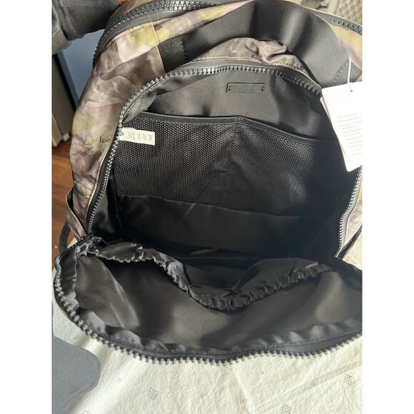 Lululemon Backpack New With Tags Camo Everyday Backpack 2.0 - Picture 7 of 10
